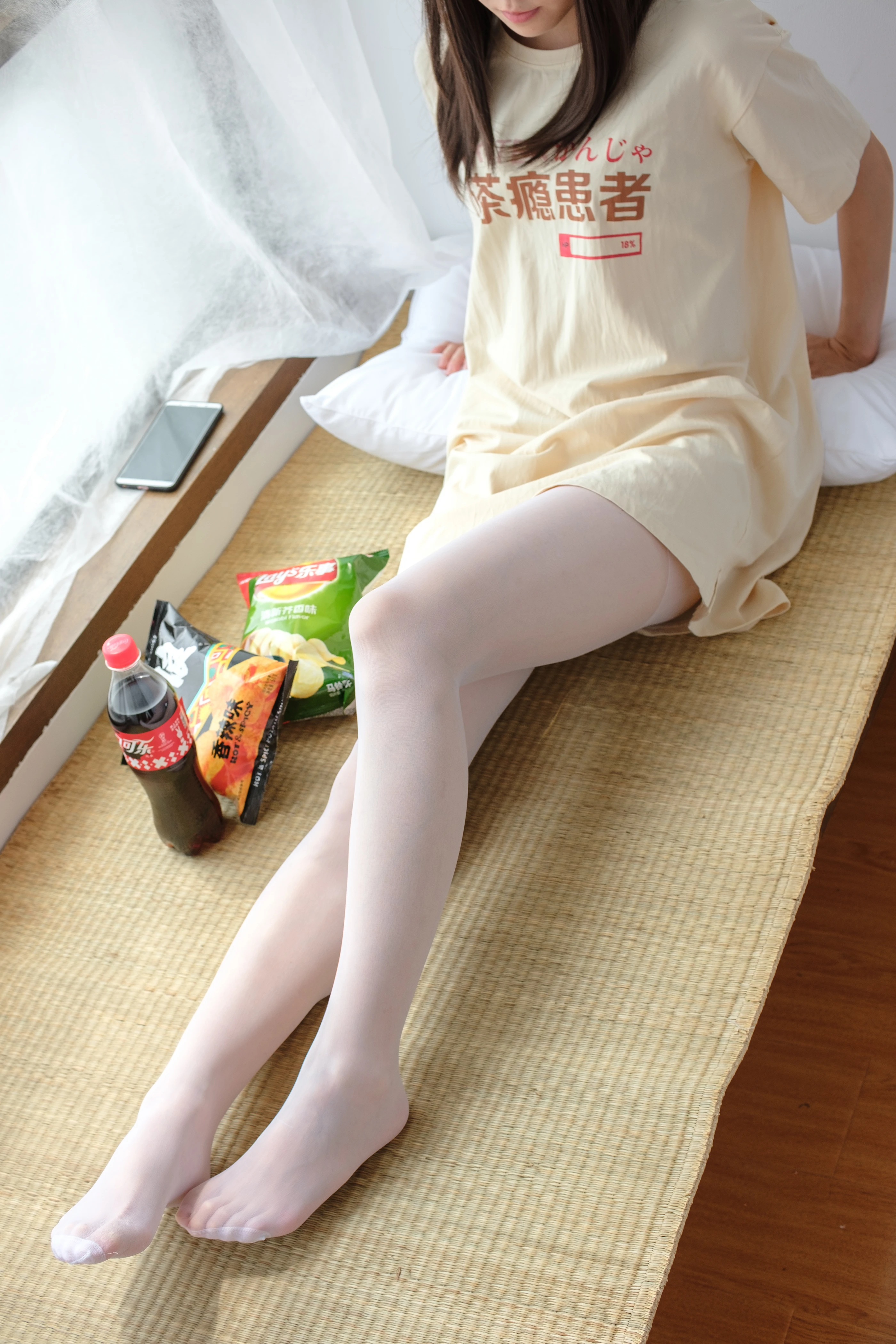 森萝财团 [SSR-010] 凉席上的白丝美足少女 [88P] 1